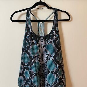 Lululemon coastal tank Blue Snake Print